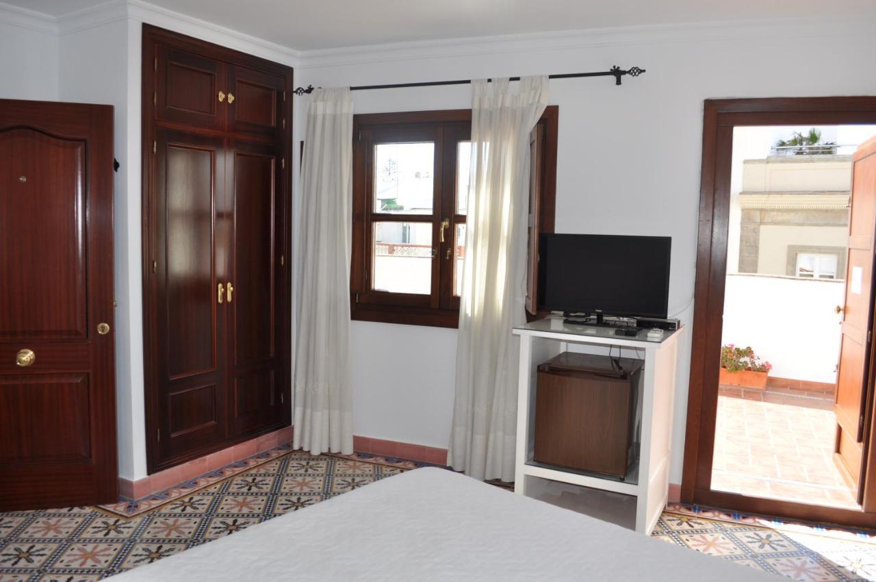 Apartamentos Trujillo Tarifa Exterior photo